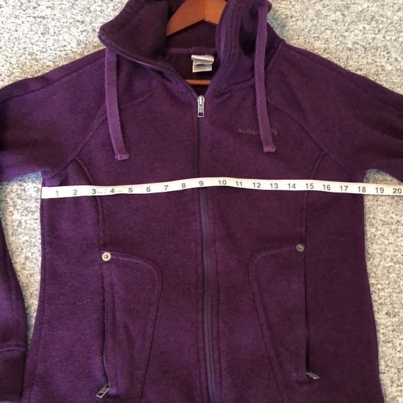 Avalanche Outdoor Apparel Zip Up Sweater - Picture 10 of 12